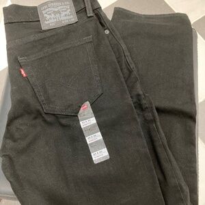 New men’s black levi’s